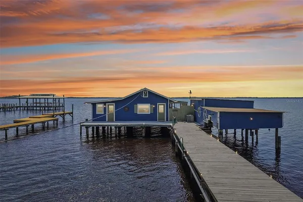$599,900 | 21 South Lake Street, Crescent City, FL 32112