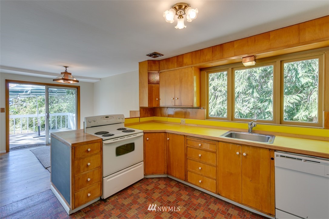 24594 Johnson Road Northwest Poulsbo, WA 98370 - Photo 12 of 25 Gallery Image 12