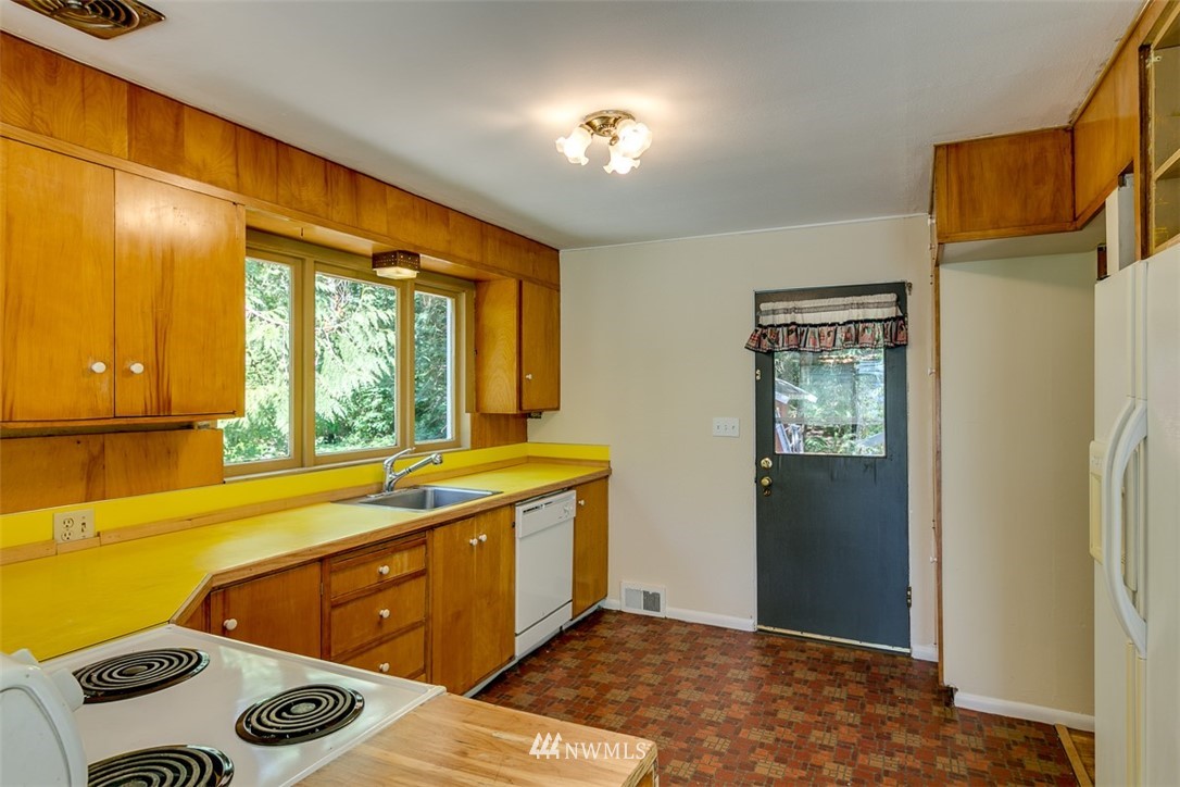 24594 Johnson Road Northwest Poulsbo, WA 98370 - Photo 13 of 25 Gallery Image 13