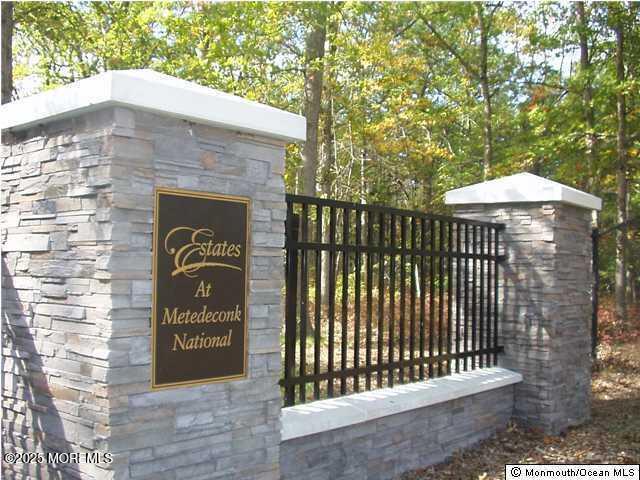 5 North Point Drive Jackson, NJ 08527 - Photo 2 of 3 Metedeconk pic