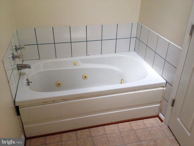 1329 Harbor Road Annapolis, MD 21403 - Photo 12 of 29 Bedroom (Master)