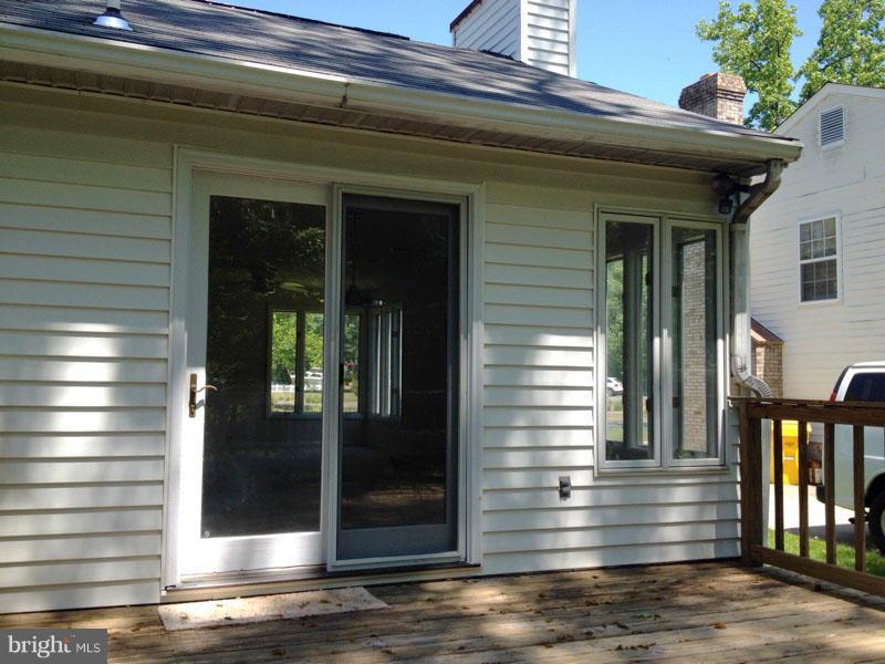 1329 Harbor Road Annapolis, MD 21403 - Photo 15 of 29 Exterior (Rear)