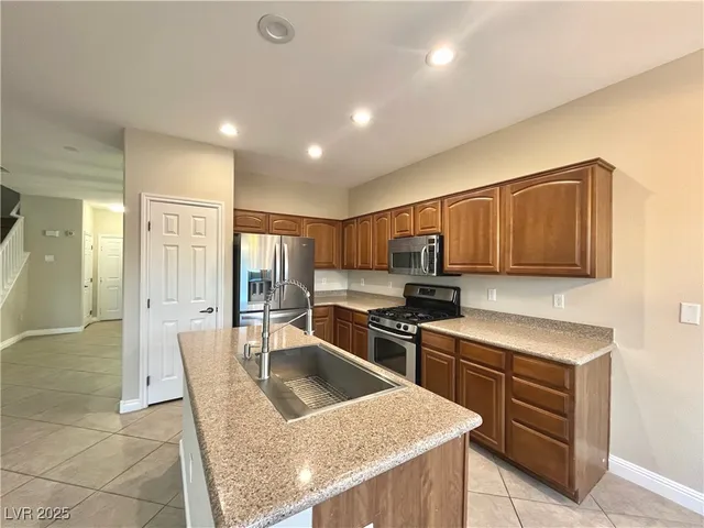 $2,350 | 10658 Little Horse Creek Avenue, Las Vegas, NV 89129