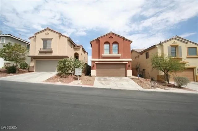 $2,350 | 10658 Little Horse Creek Avenue, Las Vegas, NV 89129