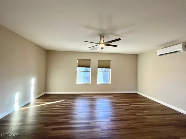 $2,350 | 10658 Little Horse Creek Avenue, Las Vegas, NV 89129