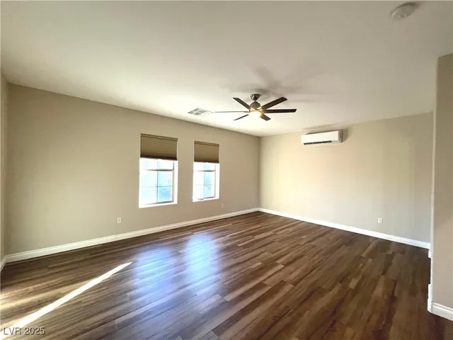 $2,350 | 10658 Little Horse Creek Avenue, Las Vegas, NV 89129