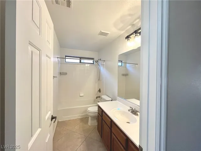 $2,350 | 10658 Little Horse Creek Avenue, Las Vegas, NV 89129