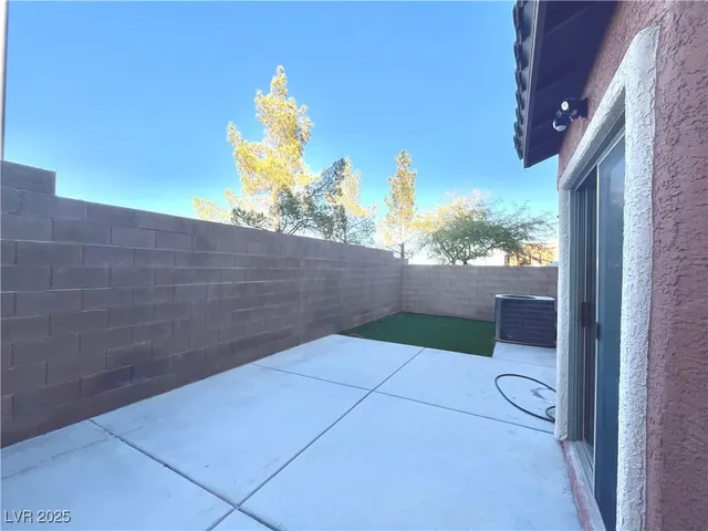 $2,350 | 10658 Little Horse Creek Avenue, Las Vegas, NV 89129