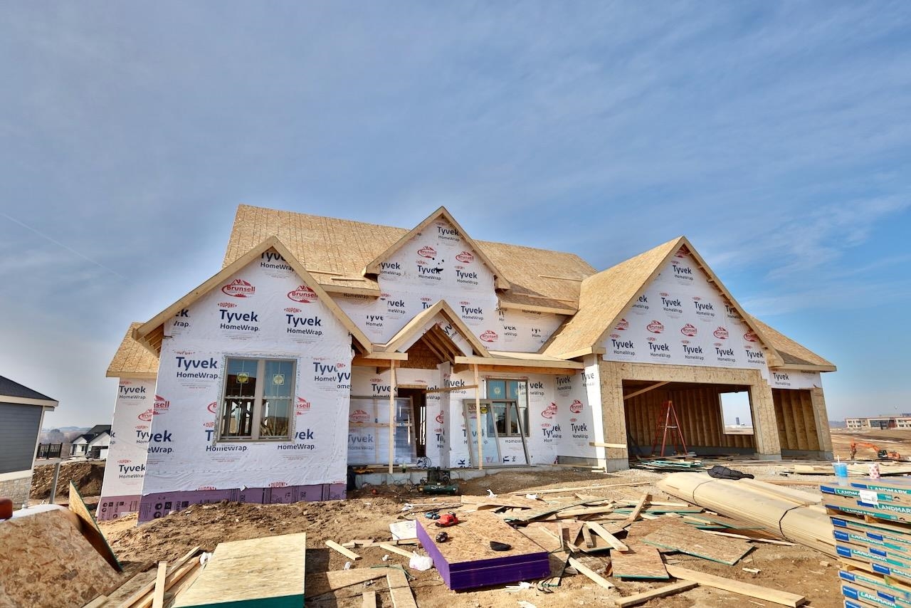 1407 Atlas Waunakee, WI 53597 - Photo 3 of 11