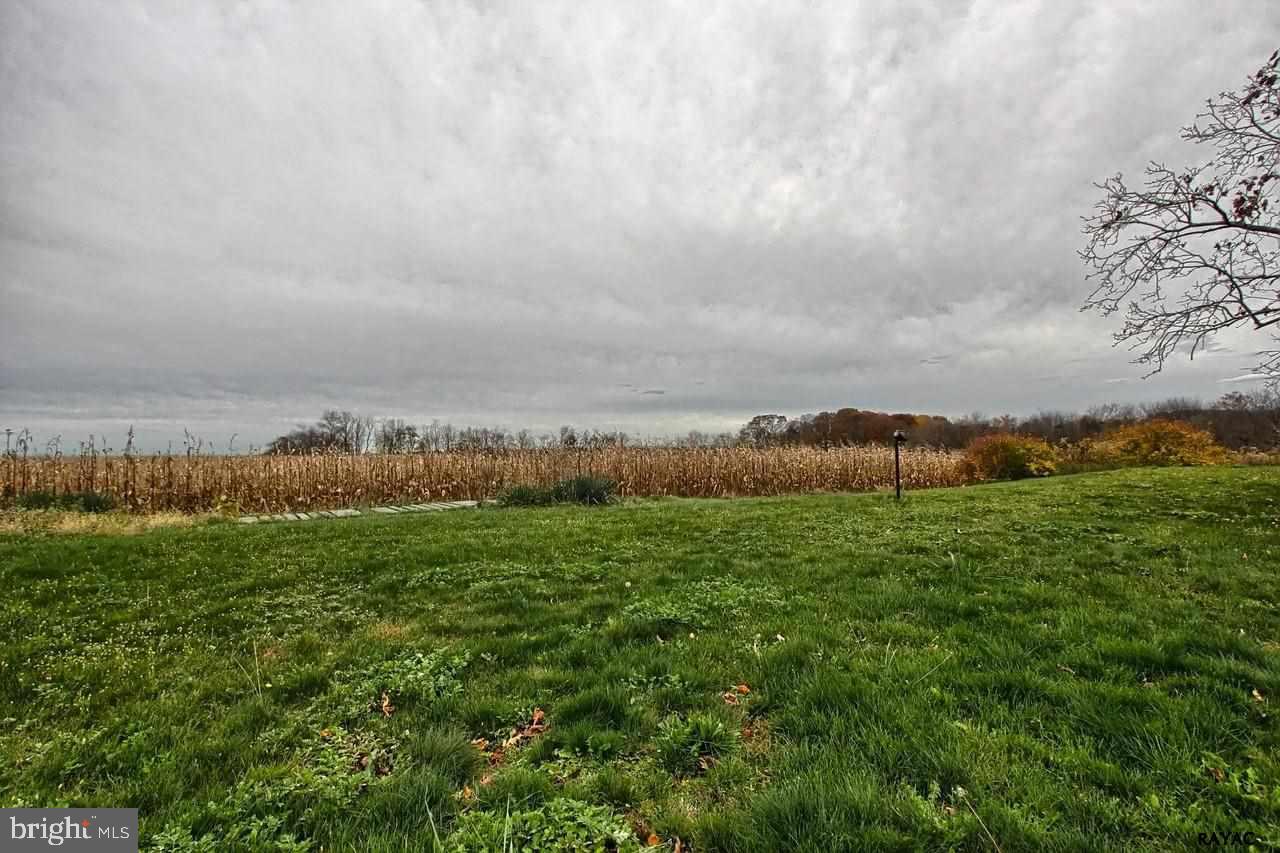 2380 Blackberry Road Dover, PA 17315 - Photo 3 of 23 Gallery Image 3