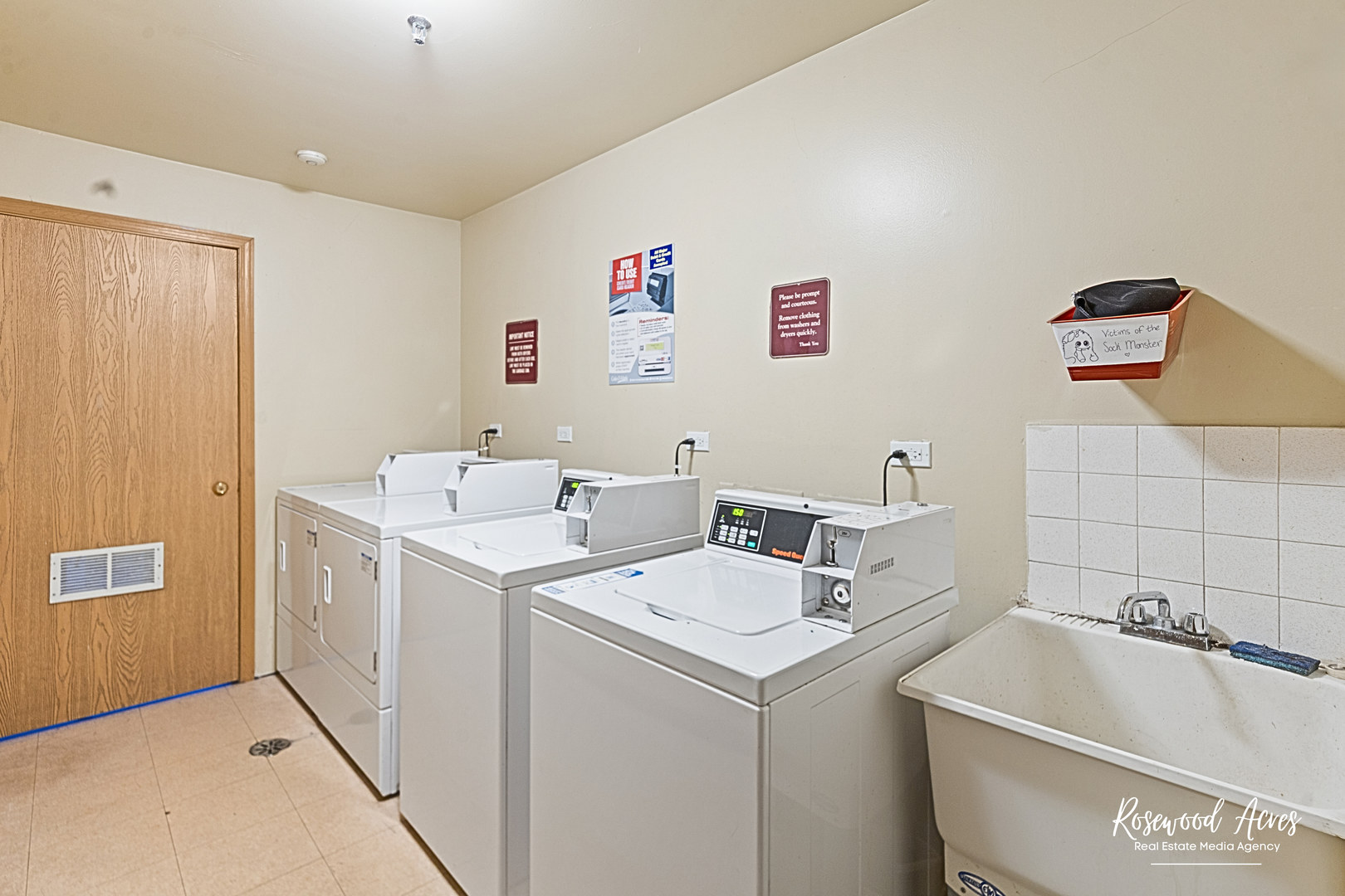 15718 Peggy Lane, Unit 2 Oak Forest, IL 60452 - Photo 15 of 16 a utility room with dryer and washer