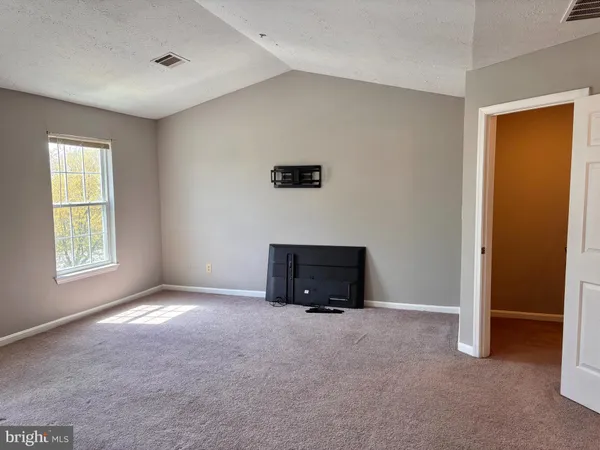 $309,000 | 2159 Bristol Drive, Unit 5, Frederick, MD 21702