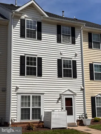 $309,000 | 2159 Bristol Drive, Unit 5, Frederick, MD 21702