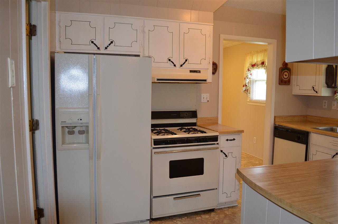158 Lawson Road Union, SC 29379 - Photo 7 of 19