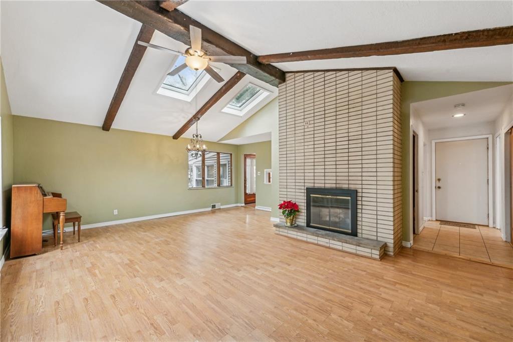 334 Halltown Road Wampum, PA 16157 - Photo 4 of 42 Gallery Image 4