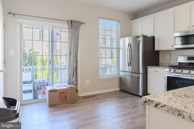 $2,750 | 42806 Smallwood Terrace, Chantilly, VA 20152