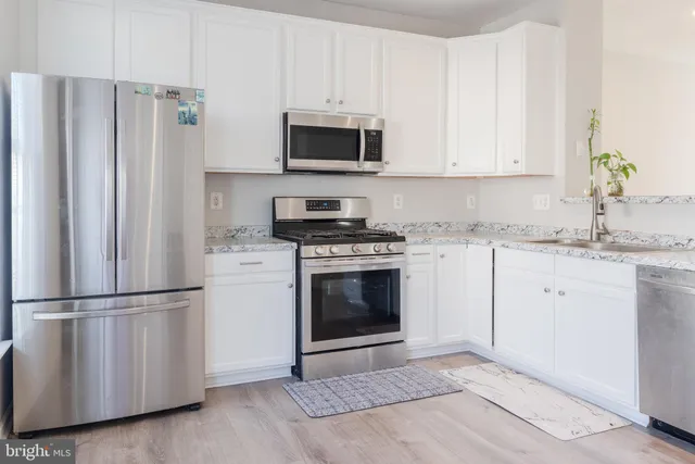 $2,750 | 42806 Smallwood Terrace, Chantilly, VA 20152