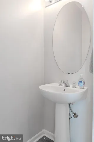 $2,750 | 42806 Smallwood Terrace, Chantilly, VA 20152