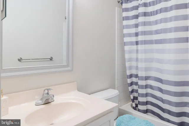 $2,750 | 42806 Smallwood Terrace, Chantilly, VA 20152