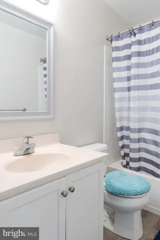 $2,750 | 42806 Smallwood Terrace, Chantilly, VA 20152