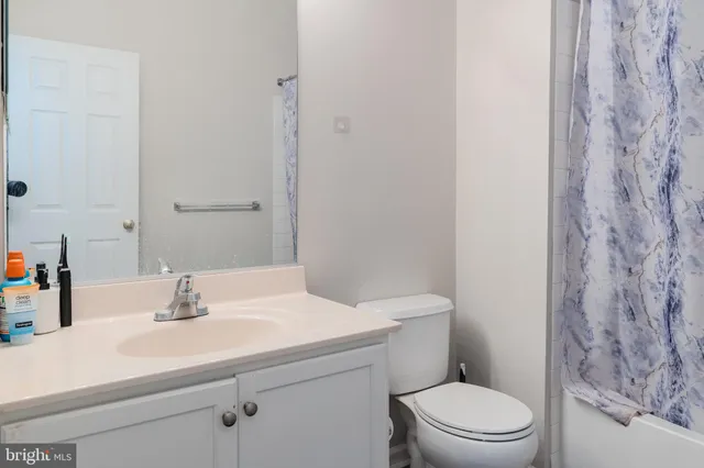 $2,750 | 42806 Smallwood Terrace, Chantilly, VA 20152