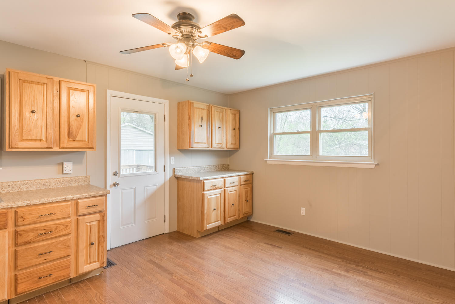 7940 Hale Road Hixson, TN 37343 - Photo 6 of 17 7940_Hale_Rd_17