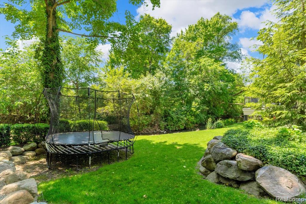 195 Baldwin Road Birmingham, MI 48009 - Photo 65 of 76