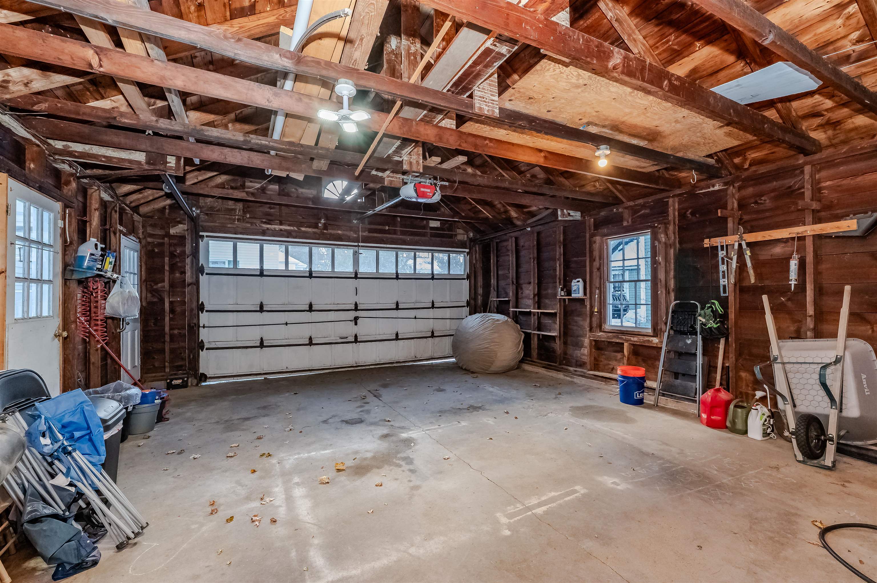 27 Broad Street Rochester, NH 03867 - Photo 41 of 51