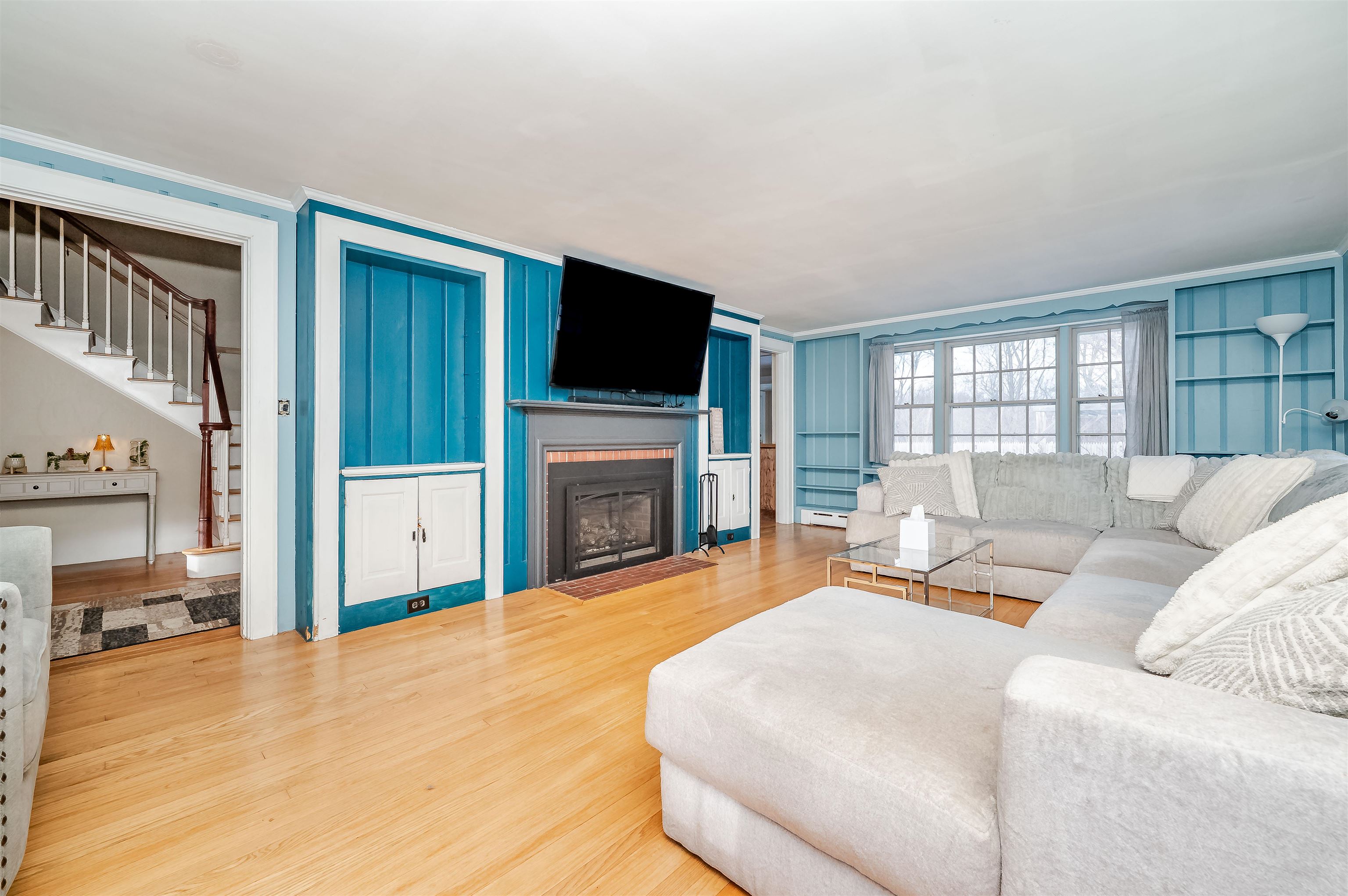 27 Broad Street Rochester, NH 03867 - Photo 6 of 51