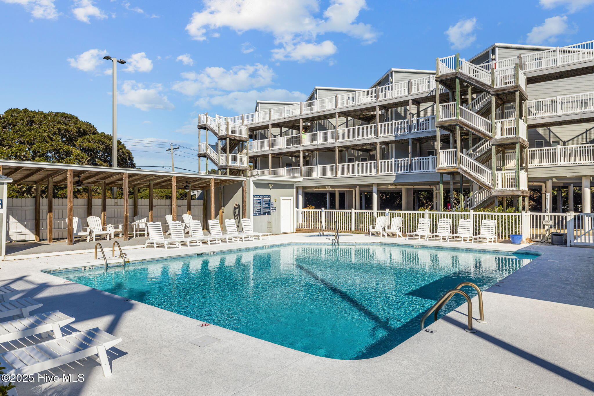 855 Salter Path Road, Unit 327 Indian Beach, NC 28512 - Photo 29 of 44 32-web-or-mls-1S3A6274