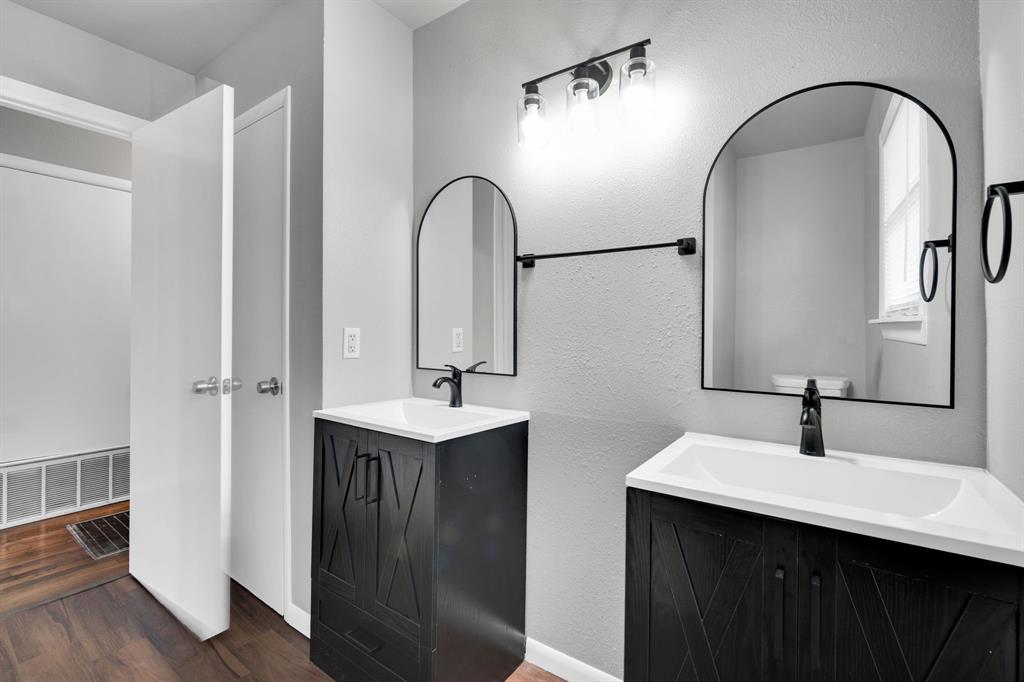 413 Shaw Street Cleburne, TX 76033 - Photo 10 of 26