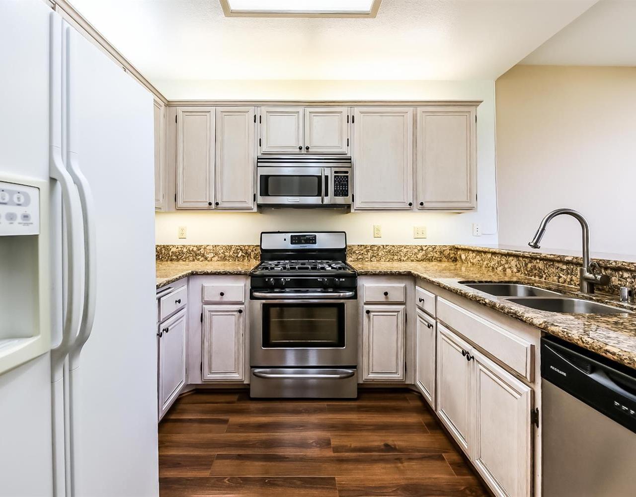 25933 Stafford Canyon Road, Unit B Stevenson Ranch, CA 91381 - Photo 23 of 51 Gallery Image 23