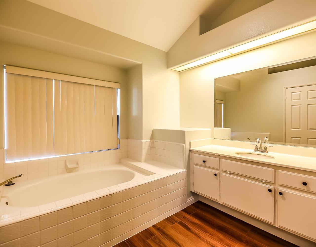 25933 Stafford Canyon Road, Unit B Stevenson Ranch, CA 91381 - Photo 36 of 51 Gallery Image 36