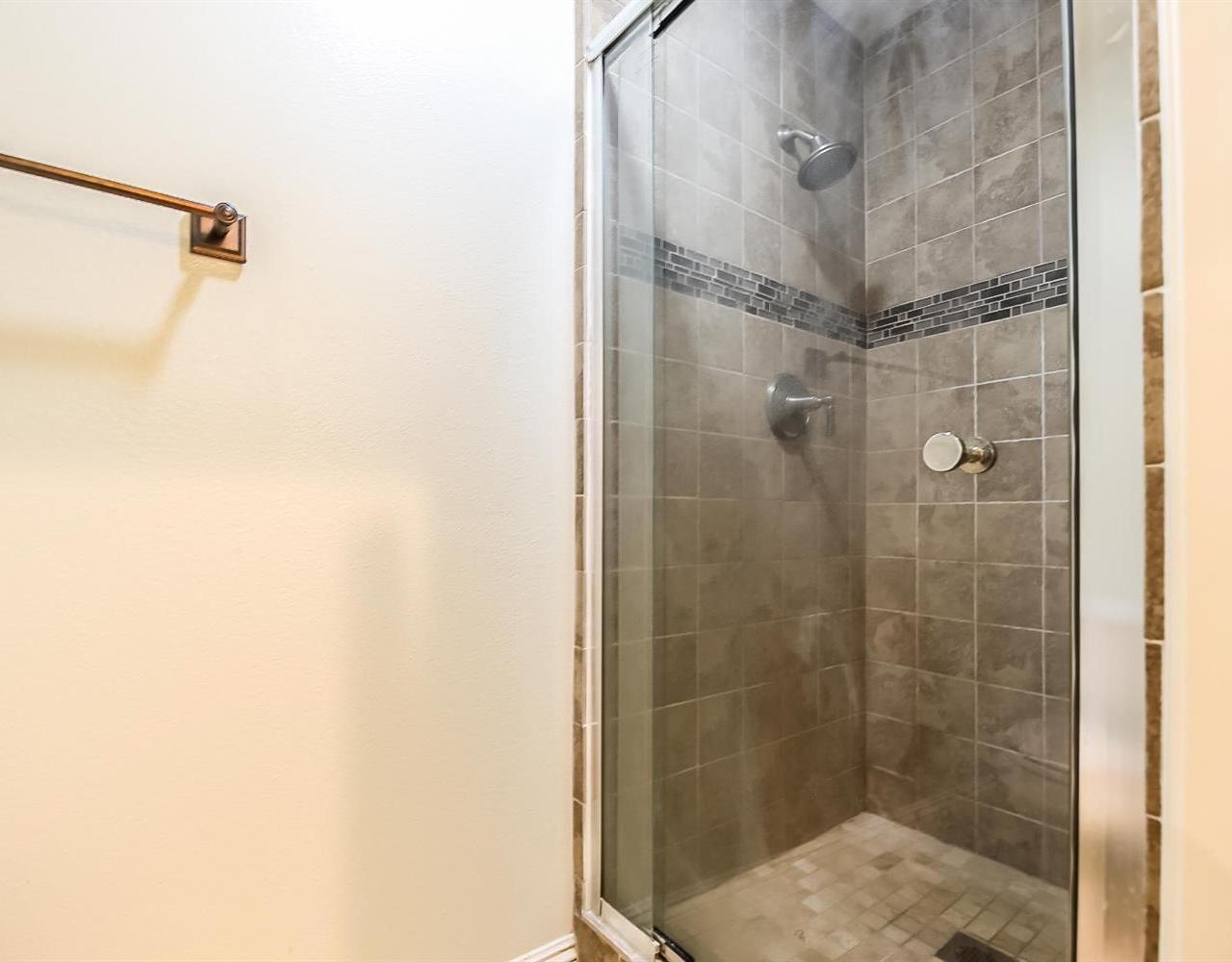 25933 Stafford Canyon Road, Unit B Stevenson Ranch, CA 91381 - Photo 37 of 51 Gallery Image 37
