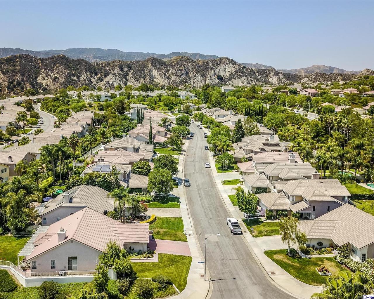 25933 Stafford Canyon Road, Unit B Stevenson Ranch, CA 91381 - Photo 49 of 51 Gallery Image 49