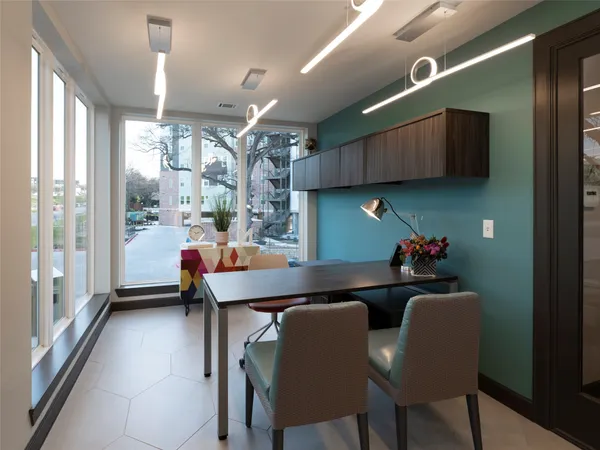 $1,156 | 1800 South Interstate 35 Frontage Road, Austin, TX 78704