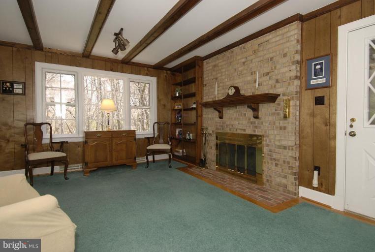 2823 Rifle Ridge Road Oakton, VA 22124 - Photo 6 of 30 Family Room