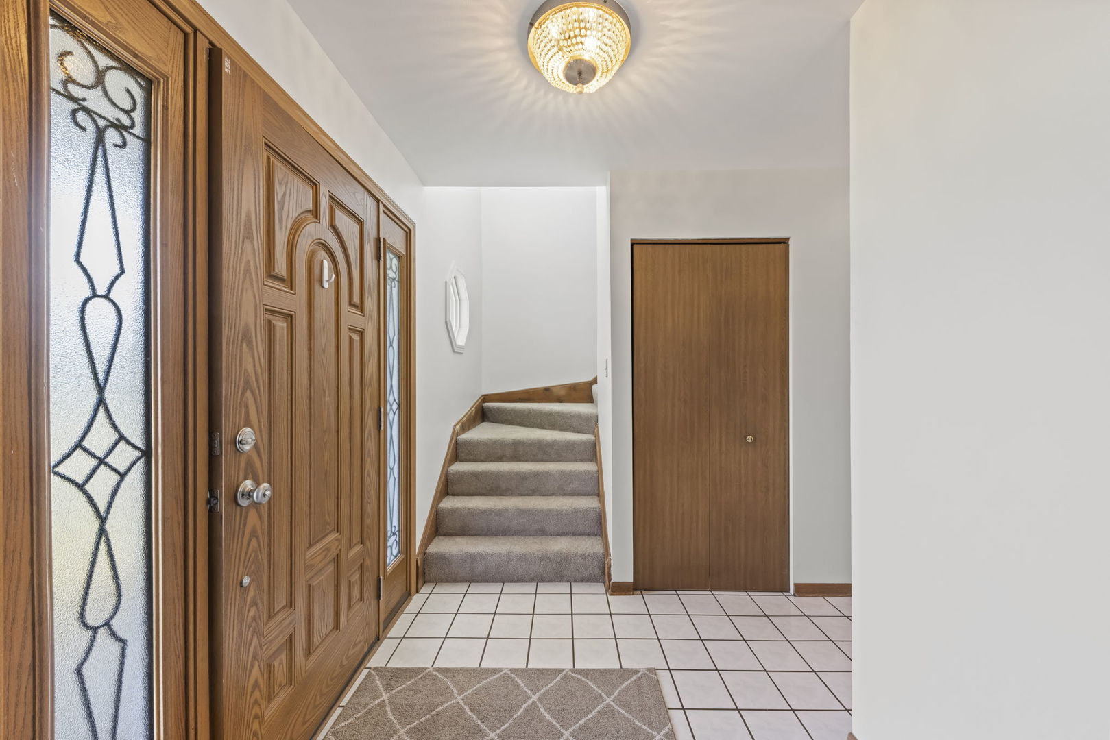 8016 Farmhouse Road Frankfort, IL 60423 - Photo 3 of 25 Gallery Image 3
