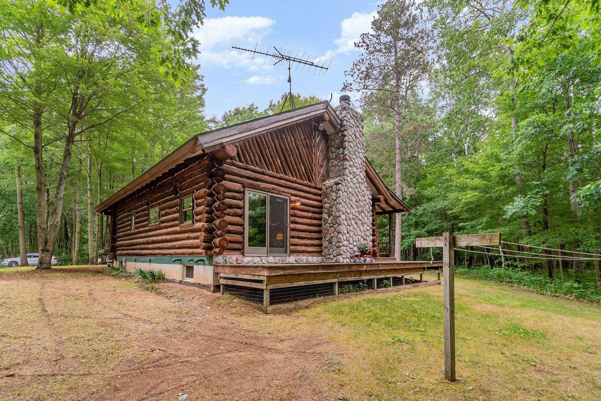 3757 Pratt Lake Road Gladwin, MI 48624 - Photo 4 of 37