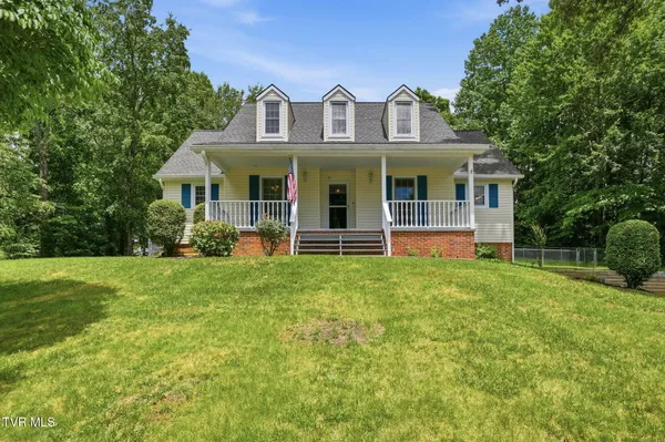 $469,000 | 3405 Martindale Drive, Johnson City, TN 37601