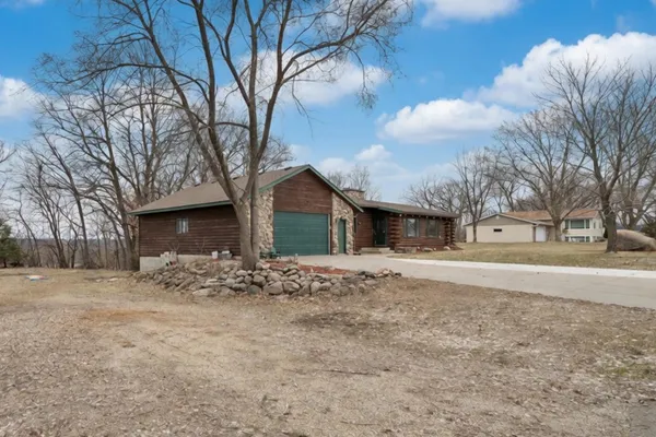 $399,900 | 830 West Church Street, Belle Plaine, MN 56011