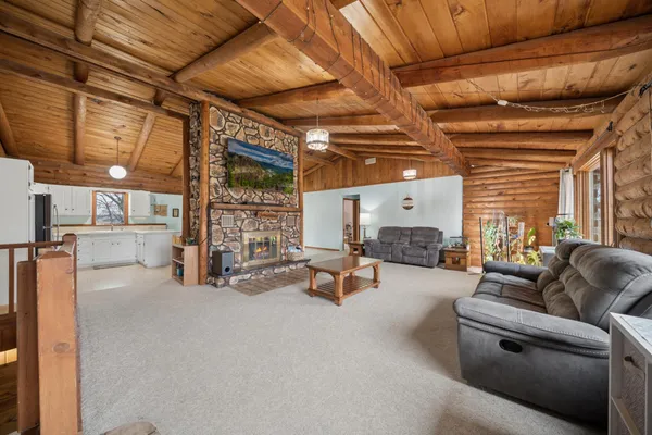 $399,900 | 830 West Church Street, Belle Plaine, MN 56011
