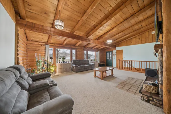 $399,900 | 830 West Church Street, Belle Plaine, MN 56011