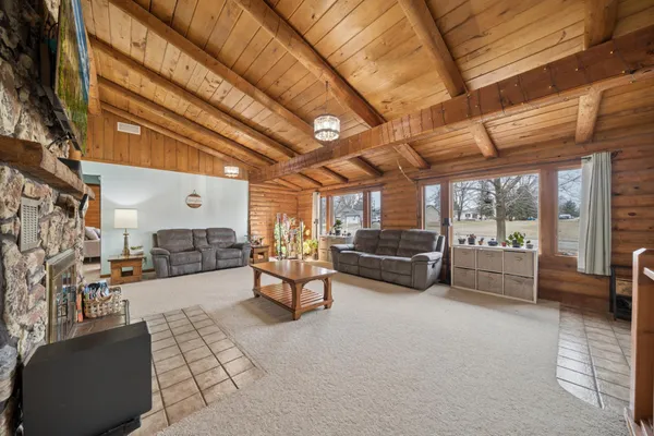 $399,900 | 830 West Church Street, Belle Plaine, MN 56011