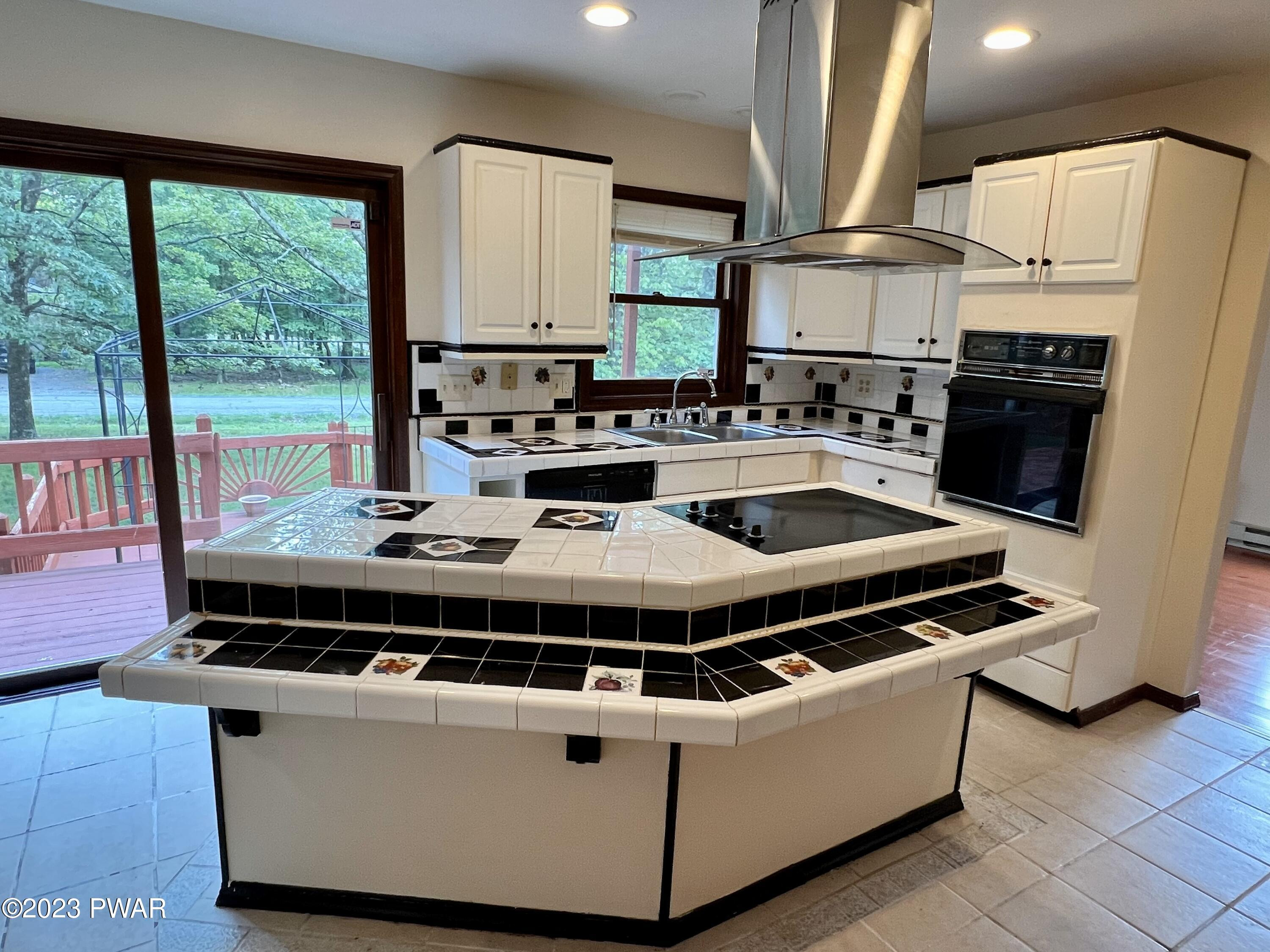 4635 Pine Ridge Drive West Bushkill, PA 18324 - Photo 21 of 57 IMG_2039