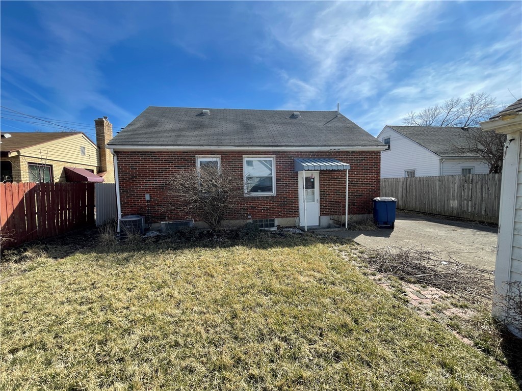 2439 Rugby Road Dayton, OH 45406 - Photo 5 of 21 Gallery Image 5