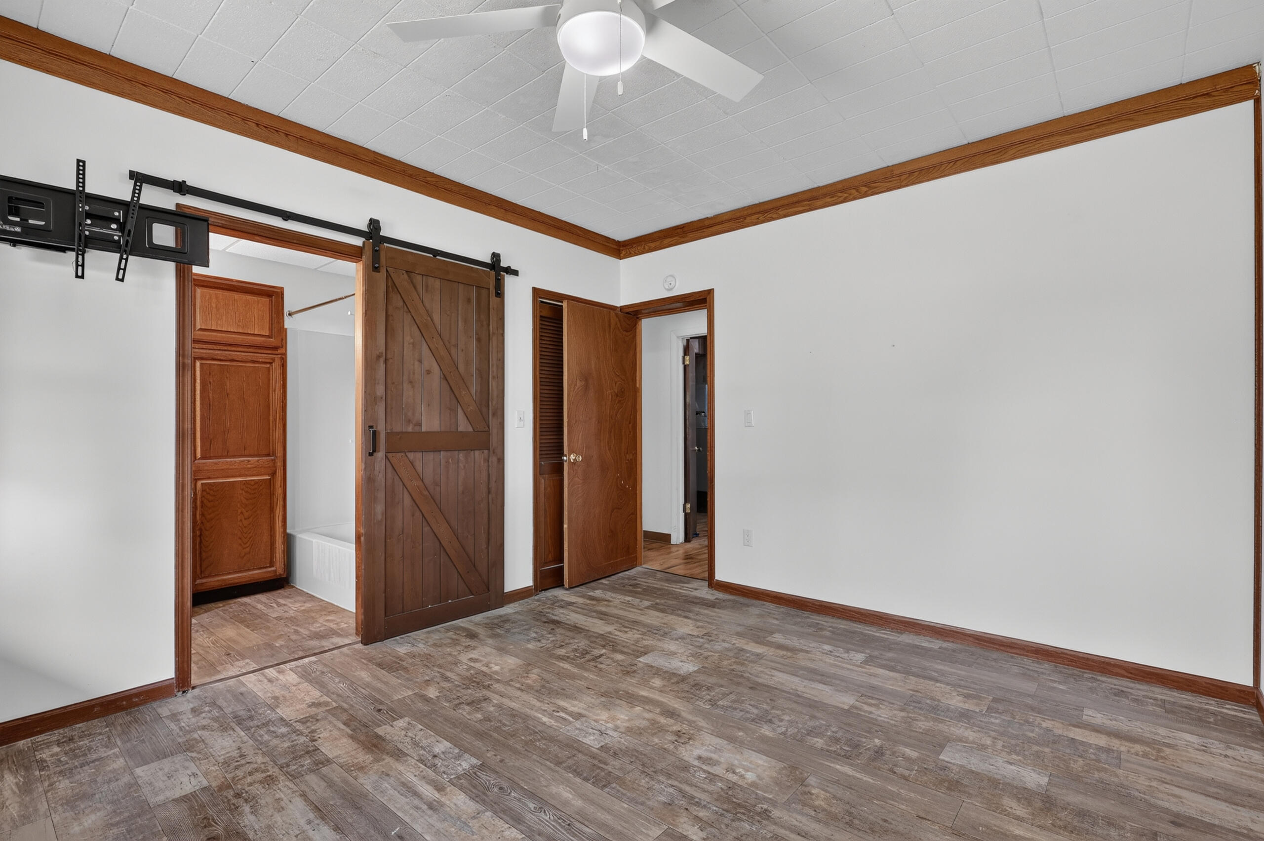 1166 North Long Road Pierson, MI 49339 - Photo 29 of 59 25-1166-N-Long-Rd-WindowStill-Photograph