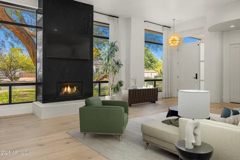 $4,350,000 | 8487 North Canta Bello, Paradise Valley, AZ 85253