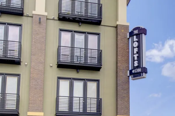 $240,000 | 5300 Peachtree Road, Unit 1310, Atlanta, GA 30341