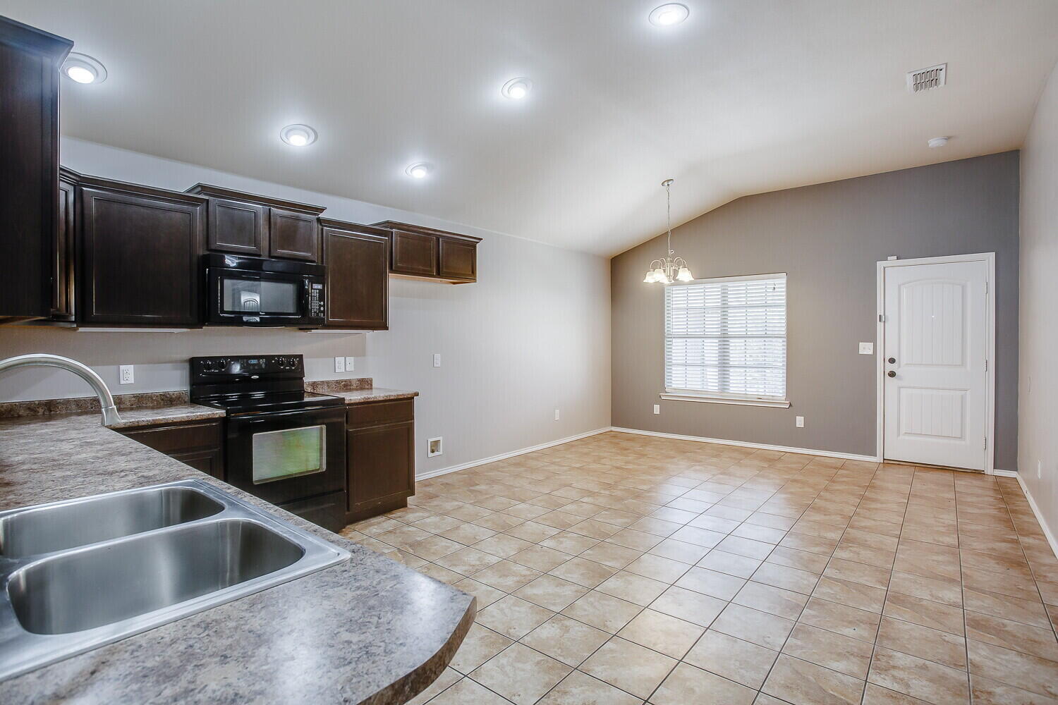 6902 95th Street Lubbock, TX 79424 - Photo 4 of 15 l-103